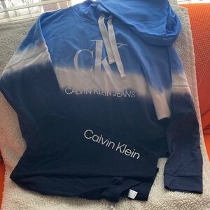 NWT Calvin Klein Gradient Blue and White Sweatshirt